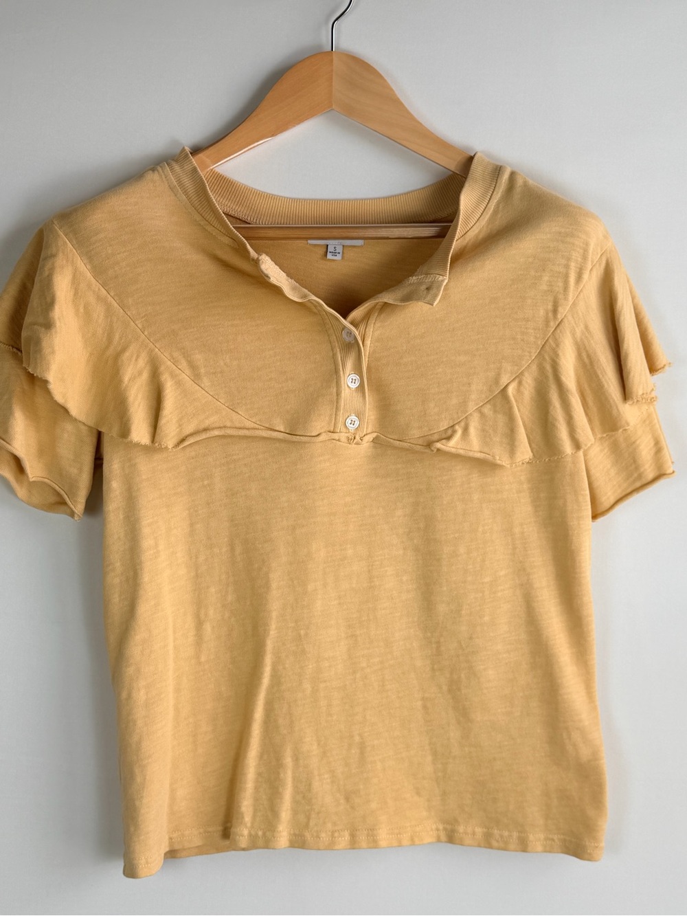 S’edge Mustard Ruffle Henley Top Small Made in USA